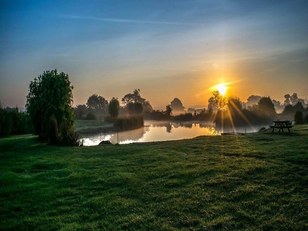 Halfway House Inn Country Lodge Йовіл Екстер'єр фото